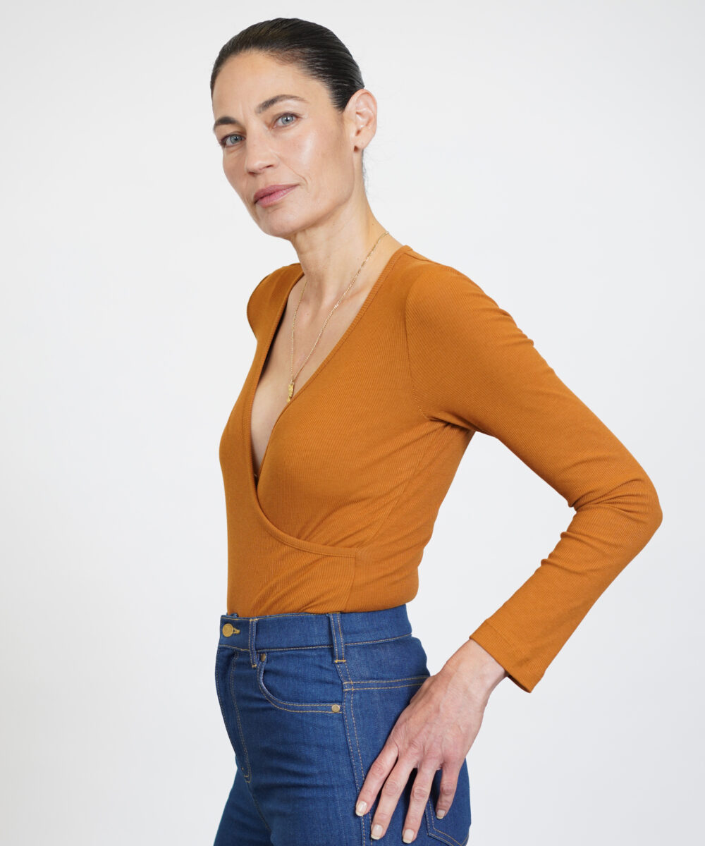 Alternative view of בגד גוף מעטפת NO.30 קאמל