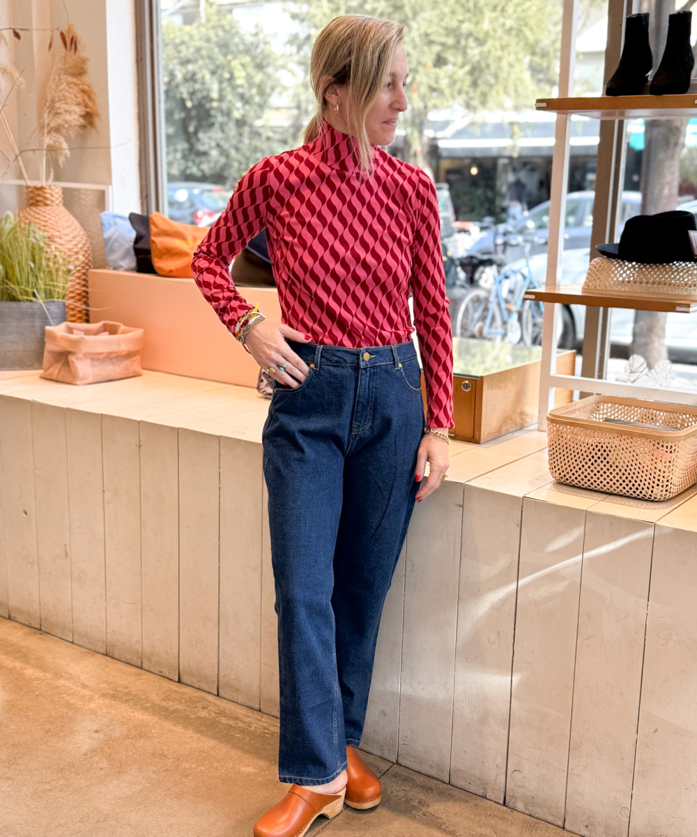 ג'ינס בגזרת MOM כחול