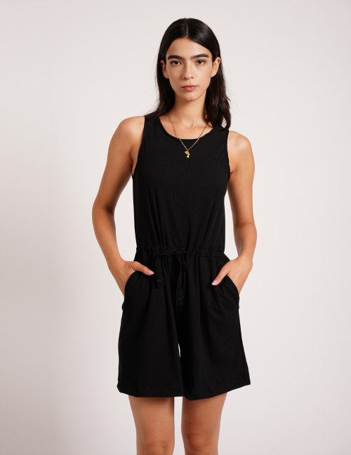 Alef Alef | אלף אלף - בגדי מעצבים | DORON אוברול קצר שחור Alef Alef | אלף אלף - בגדי מעצבים | DORON אוברול קצר שחור