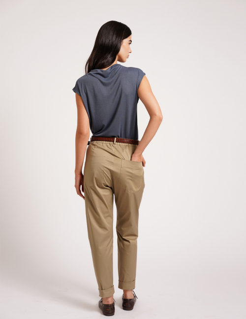 Alef Alef | אלף אלף - בגדי מעצבים | מכנסי STEFANO חאקי Alef Alef | אלף אלף - בגדי מעצבים | מכנסי STEFANO חאקי