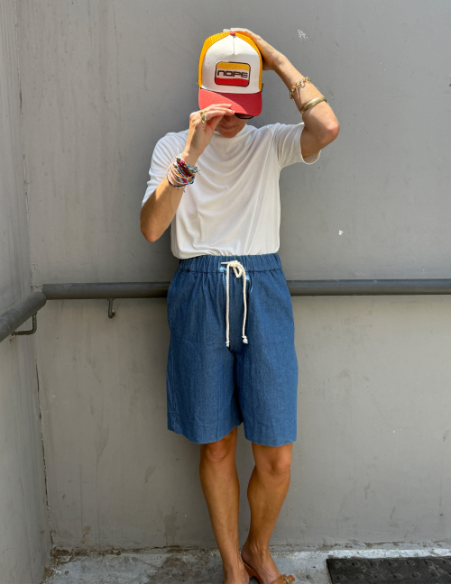 Alef Alef | אלף אלף - בגדי מעצבים | NO.8 חולצת חצי גולף ריב לבן Alef Alef | אלף אלף - בגדי מעצבים | NO.8 חולצת חצי גולף ריב לבן