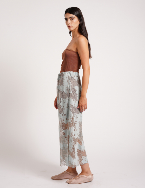 Alef Alef | אלף אלף - בגדי מעצבים | ESTER חצאית תחרה תכלת Alef Alef | אלף אלף - בגדי מעצבים | ESTER חצאית תחרה תכלת