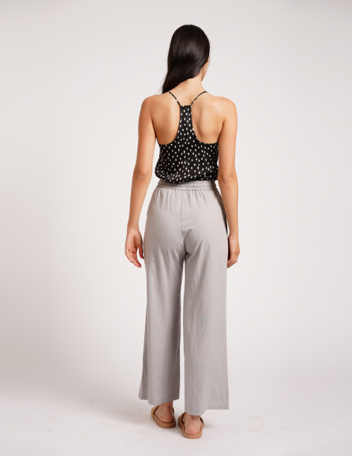 Alef Alef | אלף אלף - בגדי מעצבים | מכנסיים WIDE LEG אפור | SAMPLE Alef Alef | אלף אלף - בגדי מעצבים | מכנסיים WIDE LEG אפור | SAMPLE