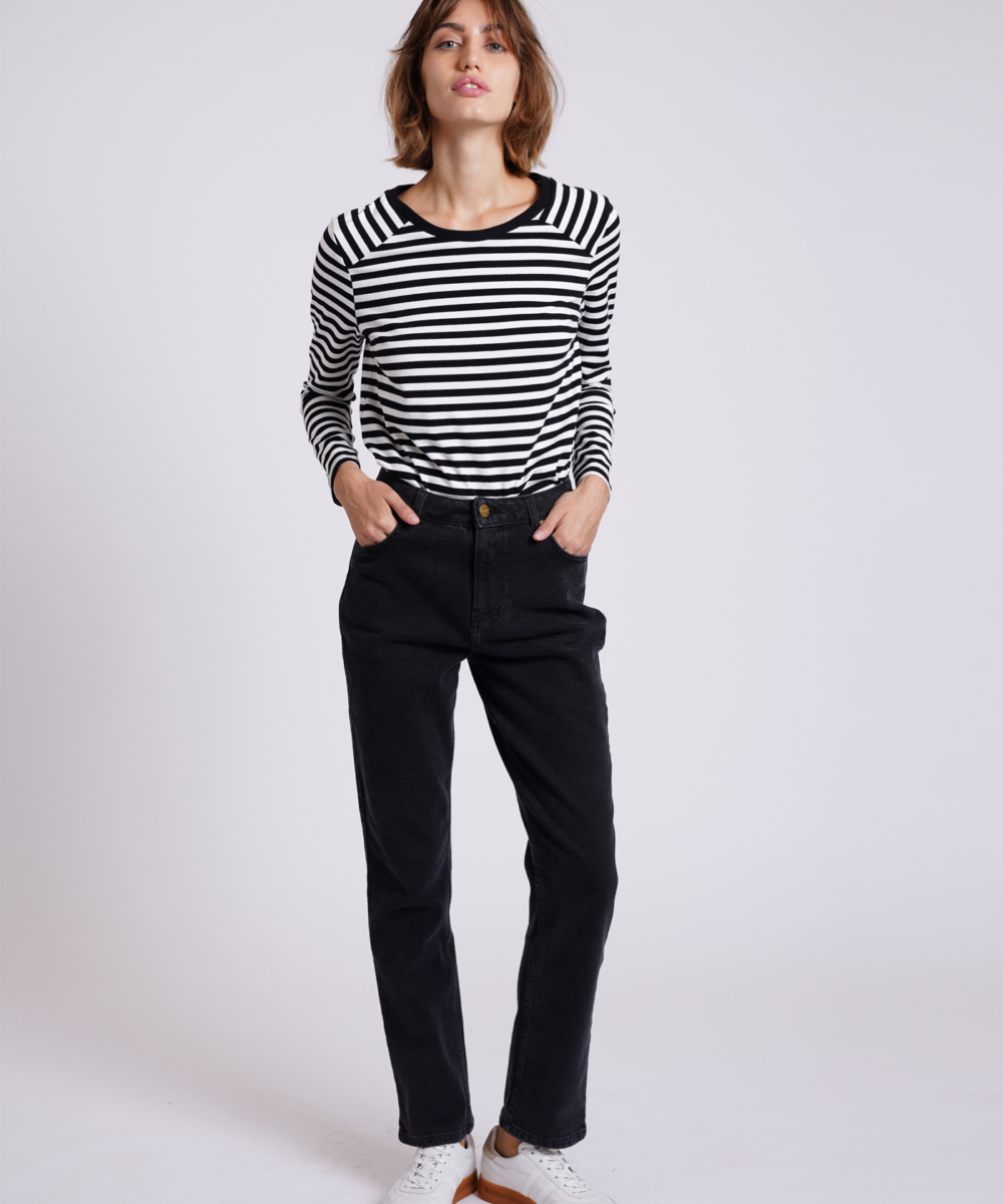 ג'ינס בגזרת MOM שחור