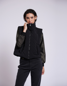 Alef Alef | אלף אלף - בגדי מעצבים | מעיל וסט HAWK שחור