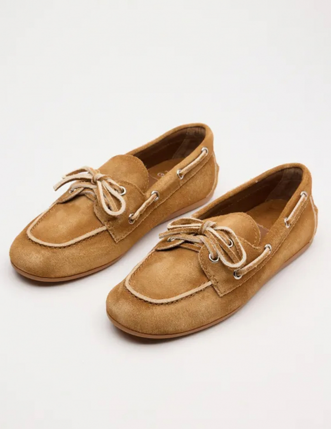 Alef Alef | אלף אלף - בגדי מעצבים | נעלי מוקסין זמש BOAST קאמל Alef Alef | אלף אלף - בגדי מעצבים | נעלי מוקסין זמש BOAST קאמל