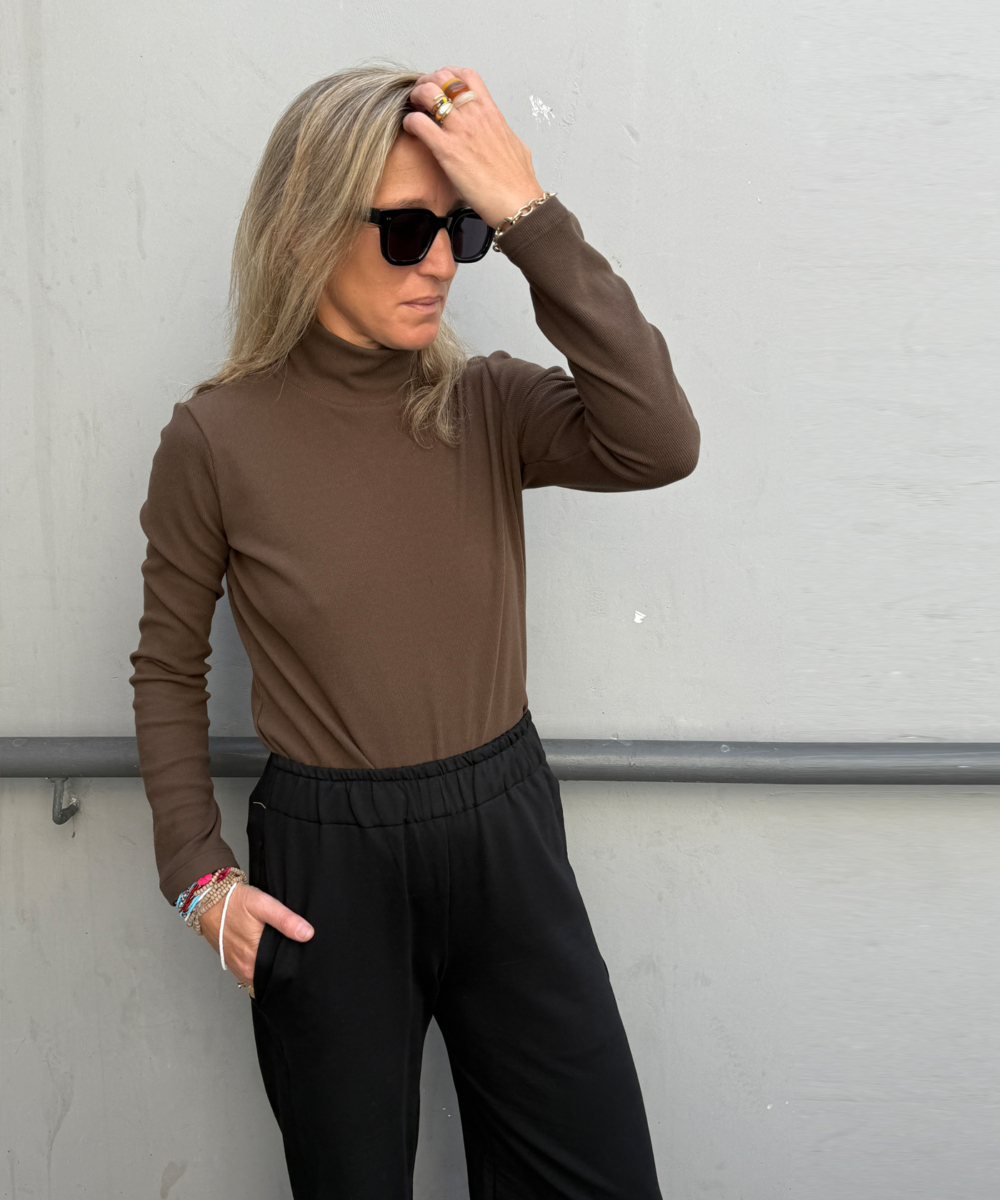 NO.54 חולצת גולף חום