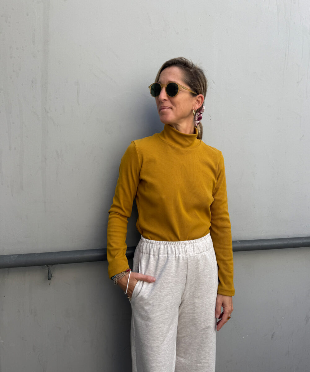 NO.54 חולצת גולף חרדל