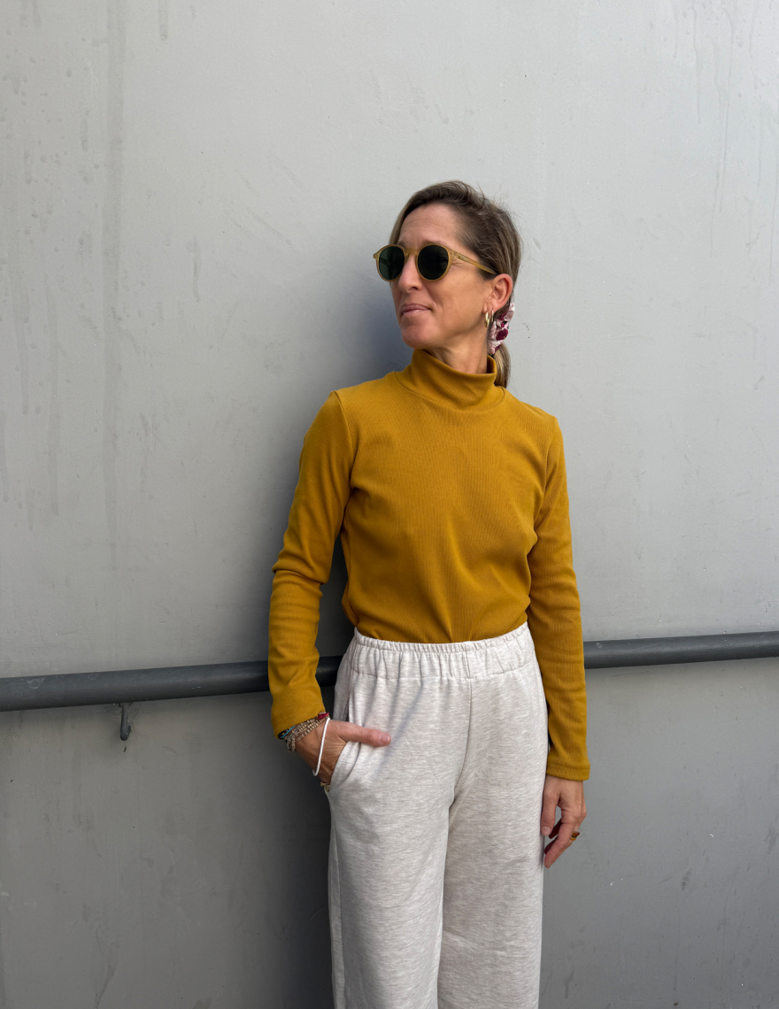 Alef Alef | אלף אלף - בגדי מעצבים | NO.54 חולצת גולף חרדל