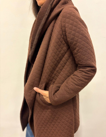 Alef Alef | אלף אלף - בגדי מעצבים | עליונית קווילט חום שוקולד  | SAMPLE