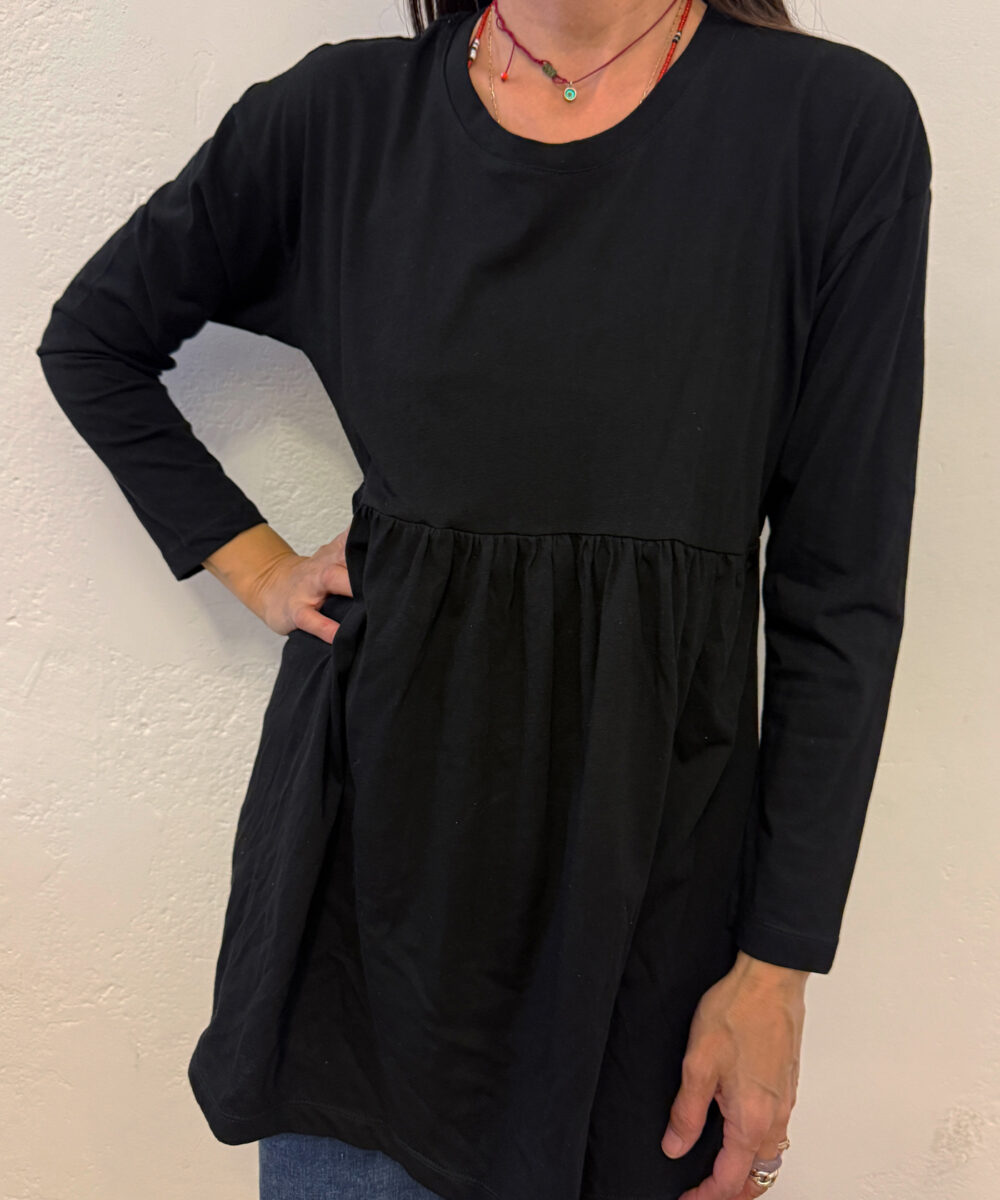 חולצת מלמלה שחורה | SAMPLE