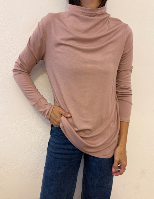 Alef Alef | אלף אלף - בגדי מעצבים | חולצת גולף נמוך ורוד פודרה | SAMPLE