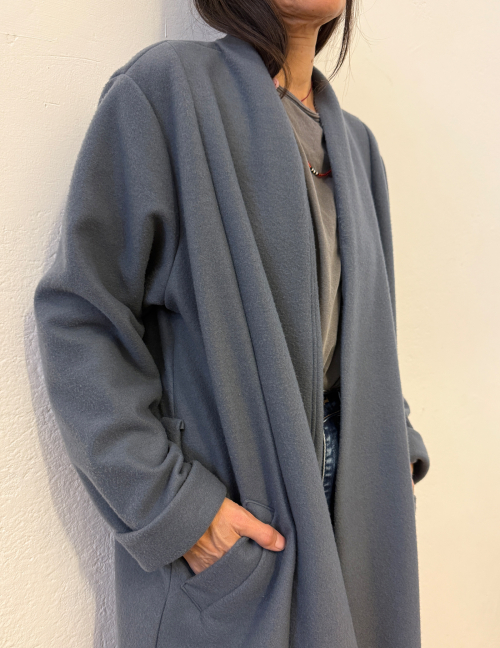 Alef Alef | אלף אלף - בגדי מעצבים | עליונית אפורה כחלכלה | SAMPLE