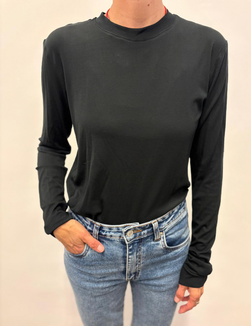 Alef Alef | אלף אלף - בגדי מעצבים | NO.12A חולצת טי שירט כפפה ארוכה שחור