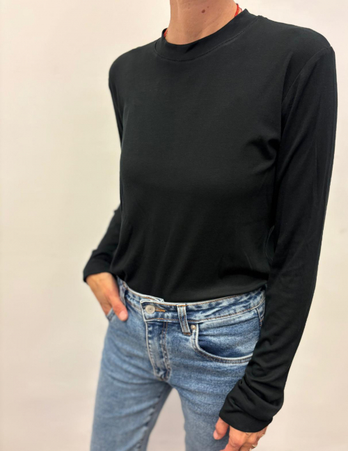 Alef Alef | אלף אלף - בגדי מעצבים | NO.12A חולצת טי שירט כפפה ארוכה שחור