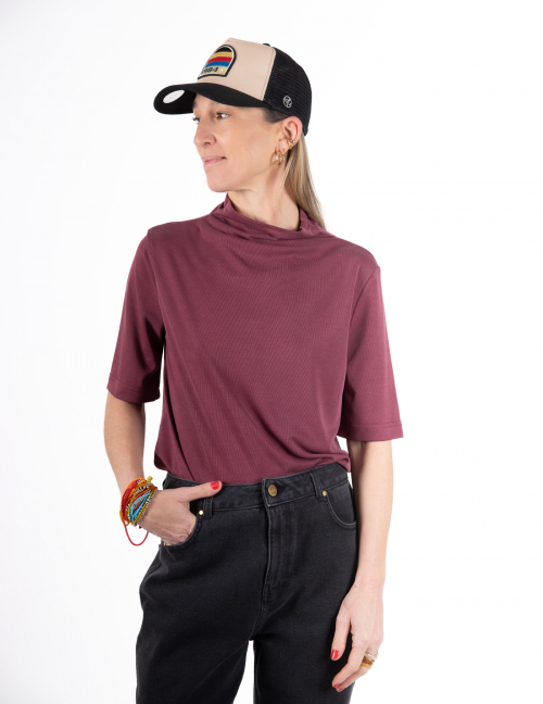 Alef Alef | אלף אלף - בגדי מעצבים | NO.8A חולצת חצי גולף בורדו Alef Alef | אלף אלף - בגדי מעצבים | NO.8A חולצת חצי גולף בורדו