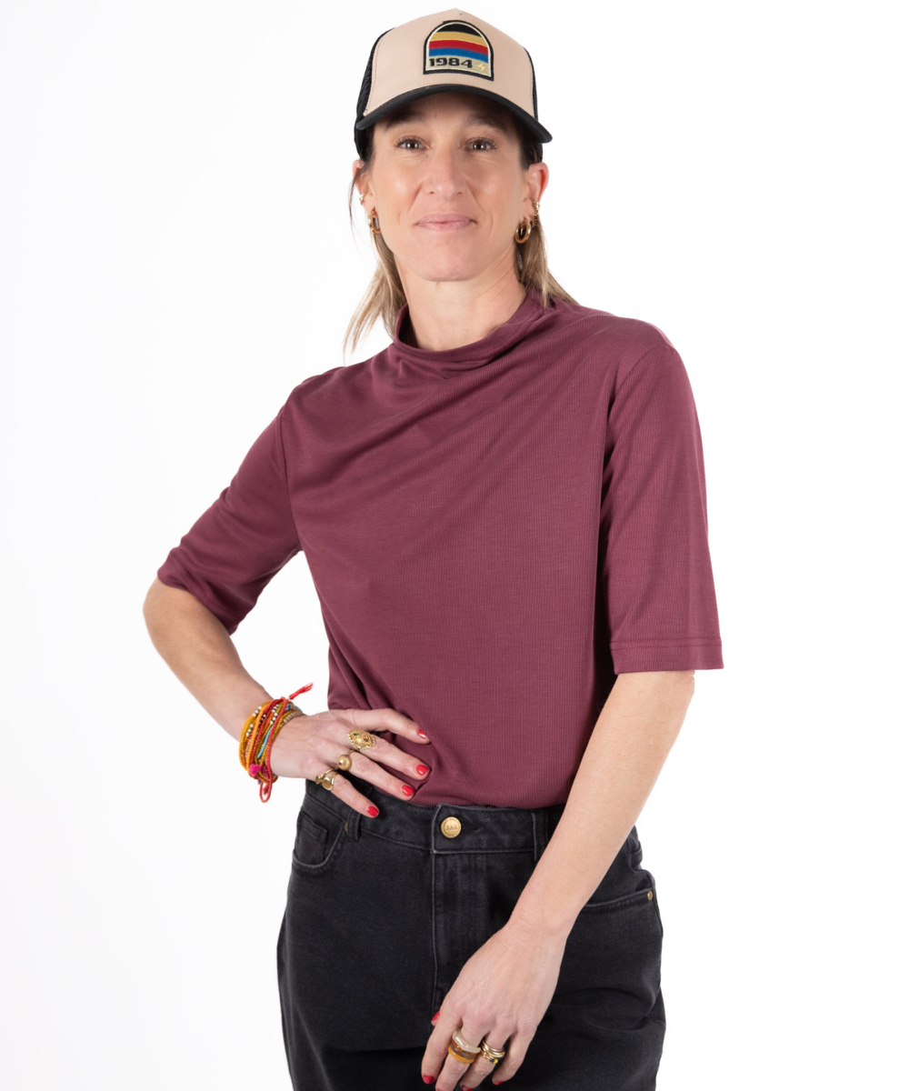 NO.8A חולצת חצי גולף בורדו