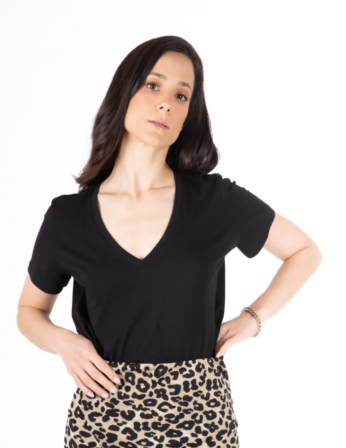 Alef Alef | אלף אלף - בגדי מעצבים | NO.17A  טי שרט וי שחור