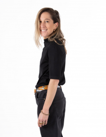 Alef Alef | אלף אלף - בגדי מעצבים | NO.8A חולצת חצי גולף שחור חלק