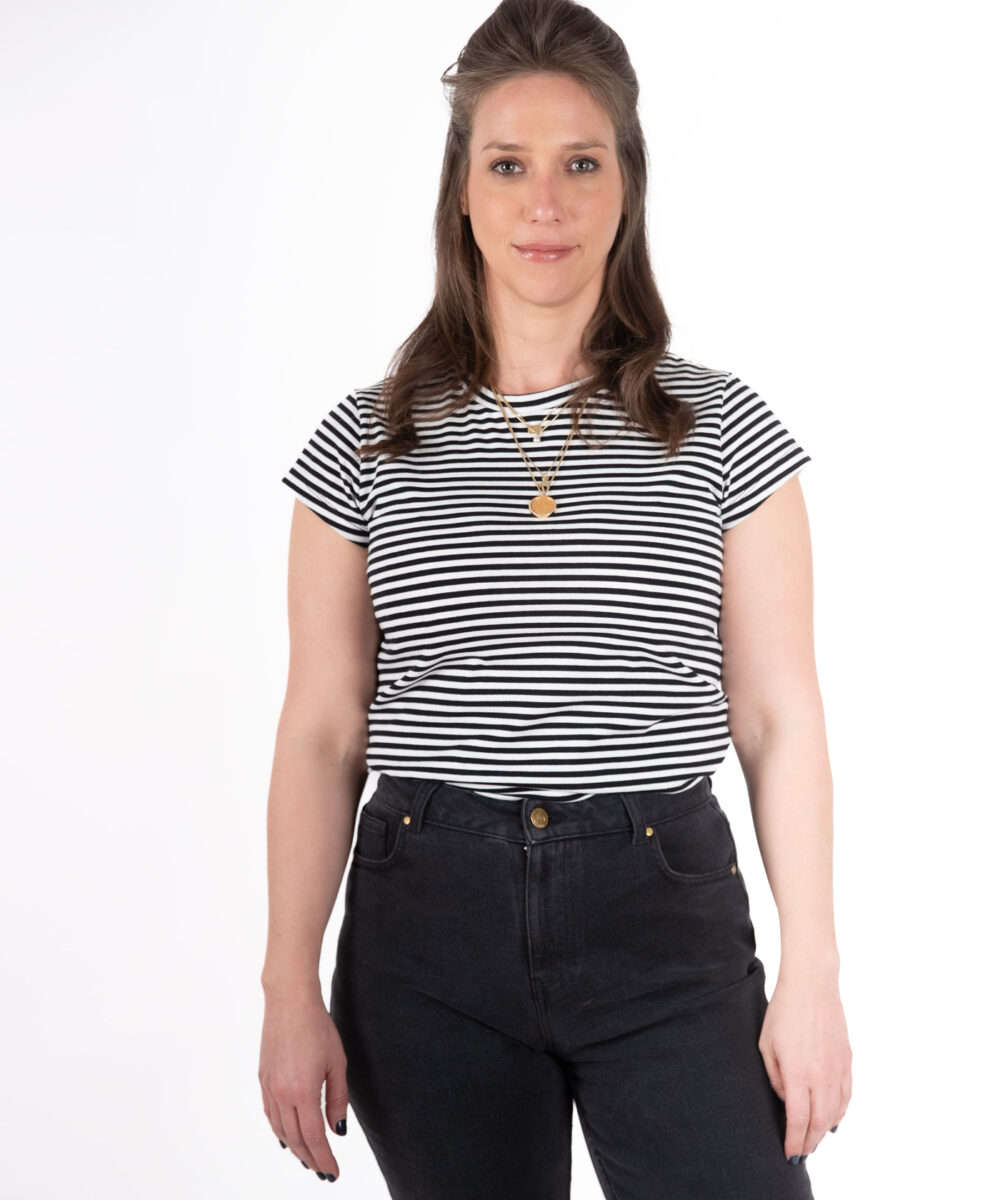 Alternative view of NO.14A טי שרט צמודה פסים שחור לבן