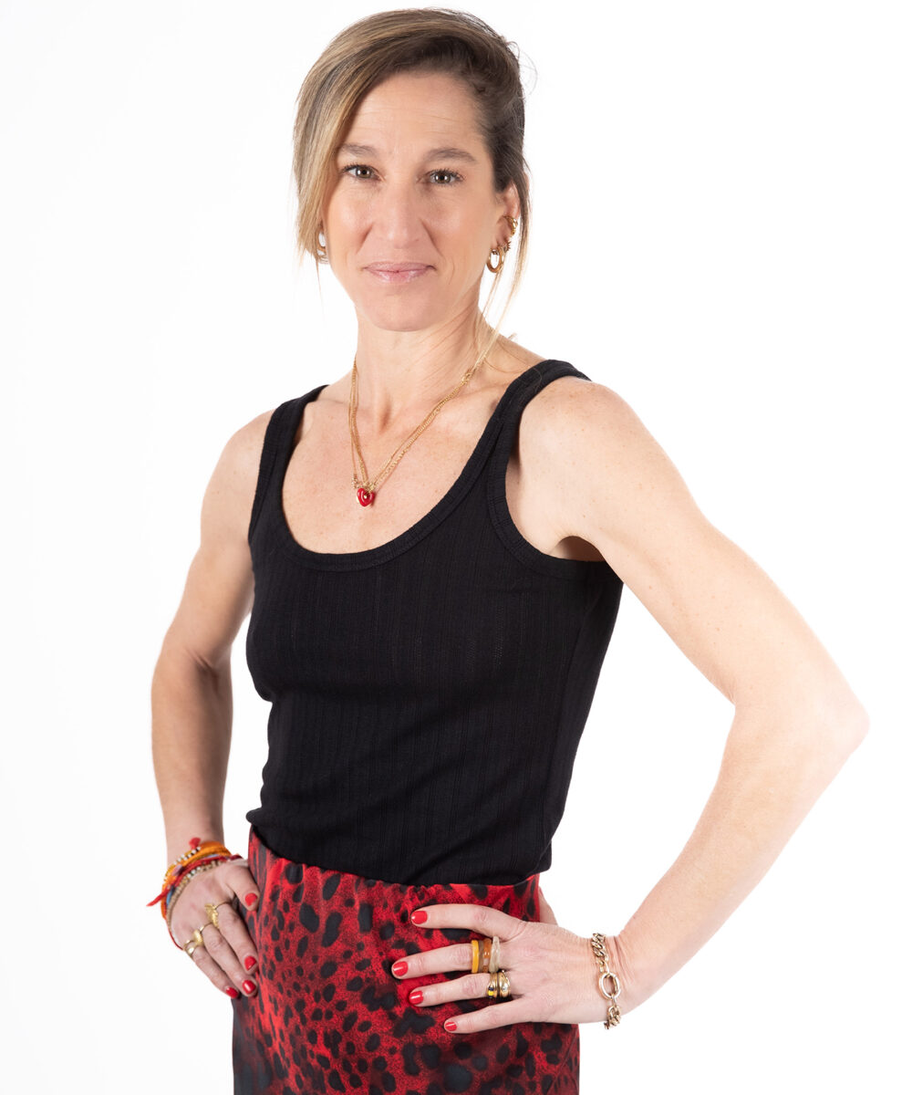 NO.57 גופייה צמודה שחור