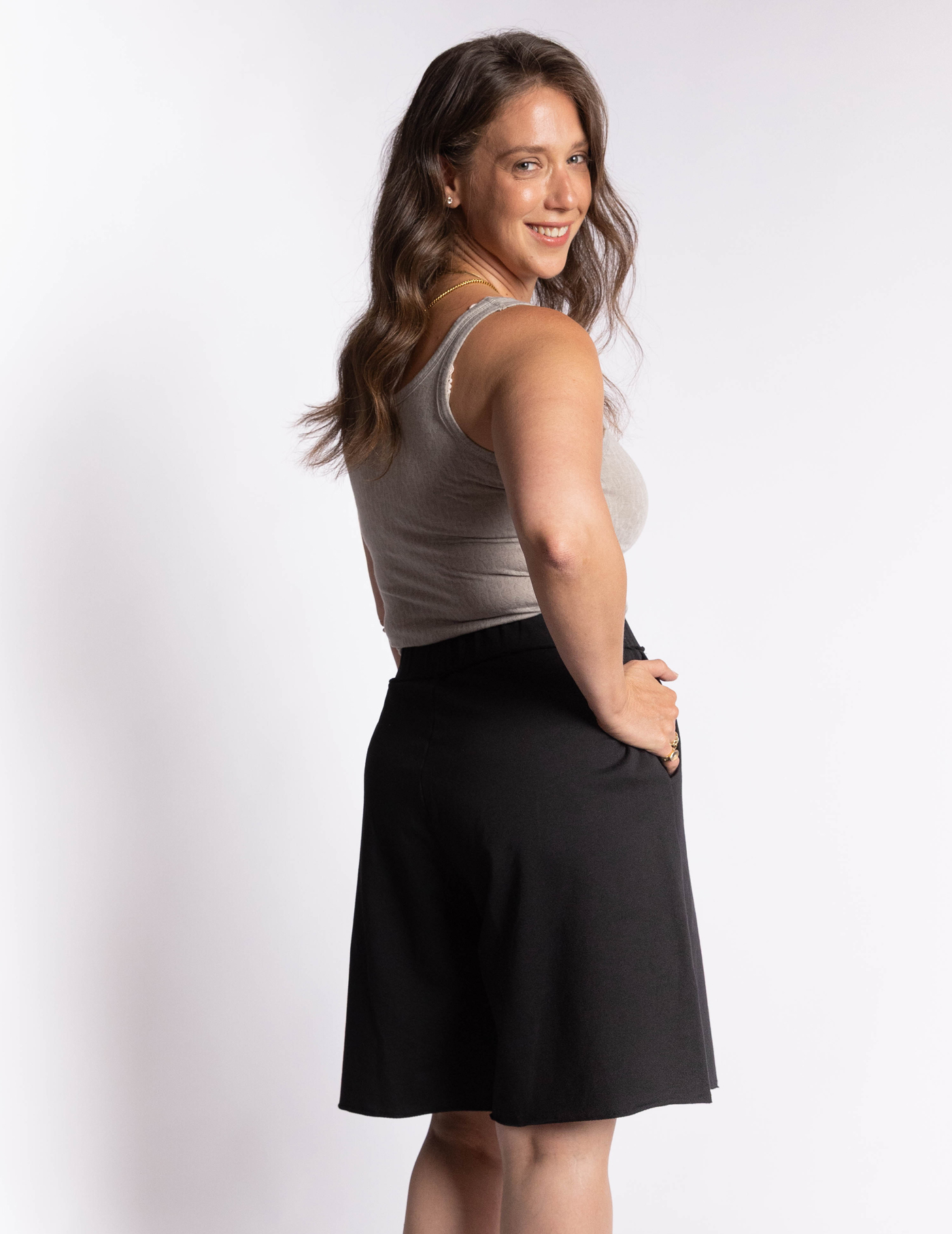 NO.23 מכנס ברמודה שחור – תמונה 5
